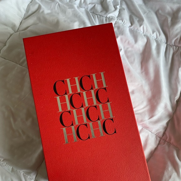 Carolina Herrera Clutch - Picture 3 of 6